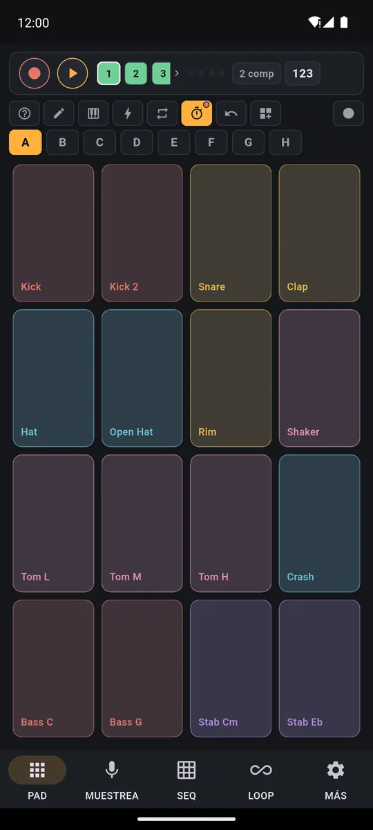 Pestaña PAD de PadLoop: banco A con 16 pads de colores (bombos, caja, palmada, charles, toms, crash, bajo y acordes) bajo los botones REC y play